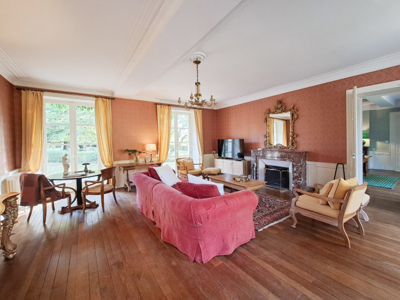 French property for sale in Melle, Deux-Sèvres - €759,000 - photo 5