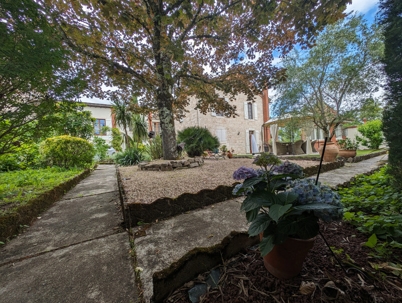 French property for sale in Castelnau-de-Montmiral, Tarn - €542,000 - photo 0