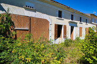 property to renovate for sale in Fontaine-ChalendrayCharente-Maritime Poitou_Charentes