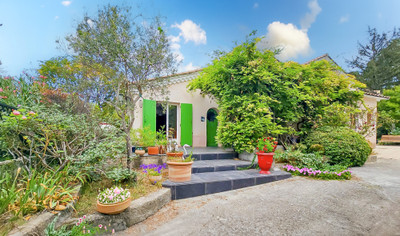 French property for sale in Les Angles, Gard - €468,000 - photo 2