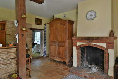 French property for sale in Saint-Laurent-des-Hommes, Dordogne - €684,500 - photo 5
