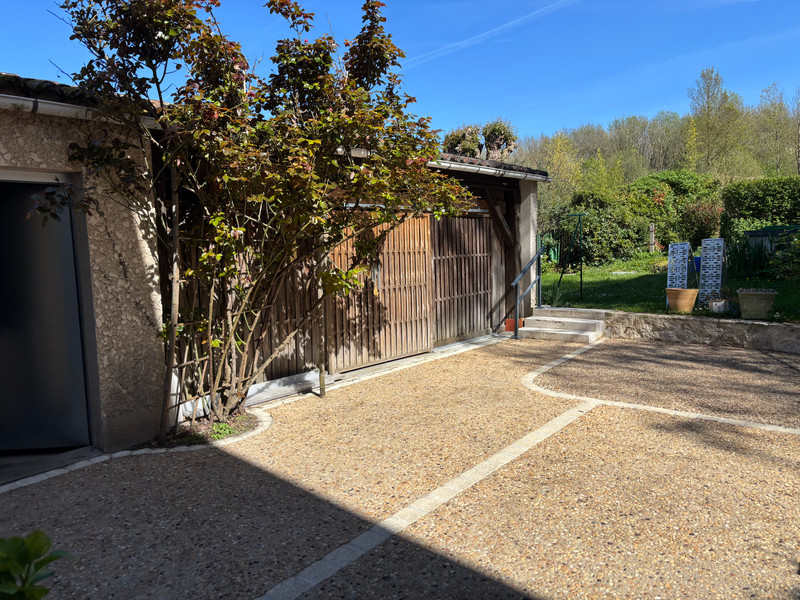 French property for sale in Angoulême, Charente - €367,500 - photo 5