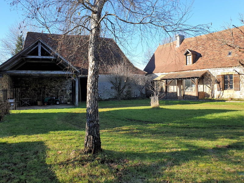 French property for sale in Génis, Dordogne - &#8364;352,000 - photo 5