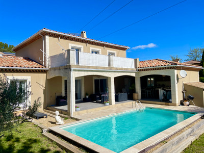 Maison à vendre à Sainte-Tulle, Alpes-de-Haute-Provence, PACA, avec Leggett Immobilier