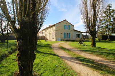 French property for sale in Aubigné, Deux-Sèvres - €199,000 - photo 10