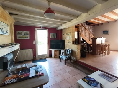 French property for sale in Le Fieu, Gironde - €480,000 - photo 6