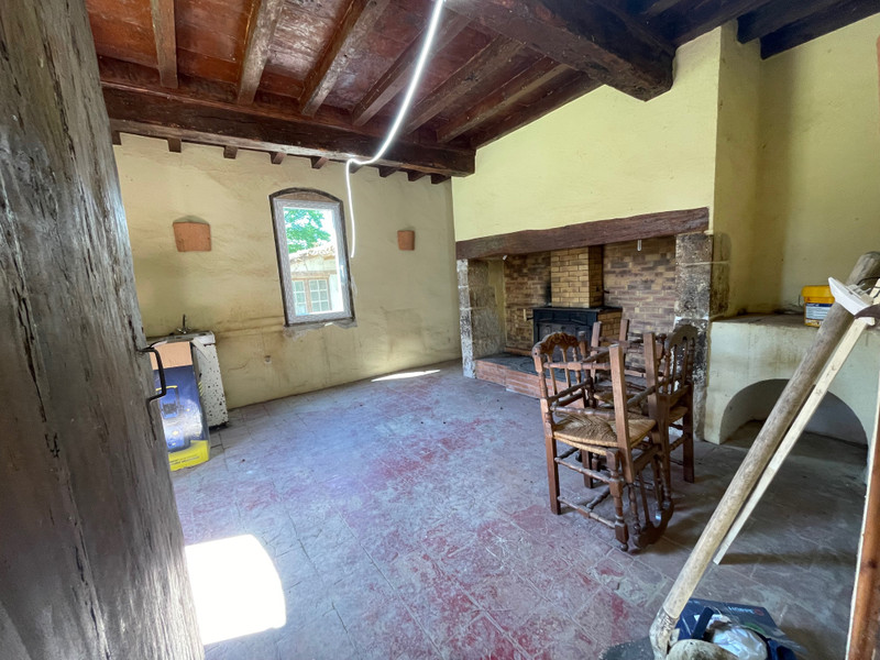 French property for sale in Saramon, Gers - €198,000 - photo 2