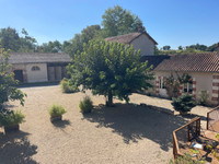 Maison à vendre à Persac, Vienne - 689.000 € - photo 2