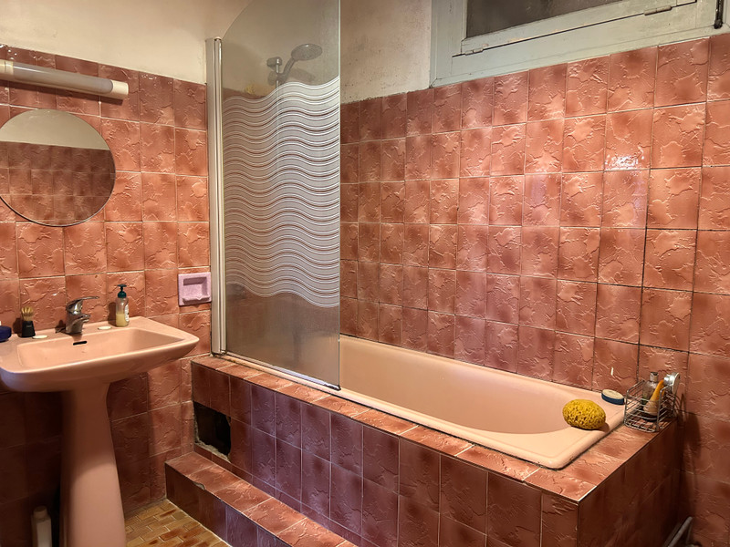 French property for sale in Montmoreau, Charente - €75,000 - photo 6
