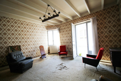 French property for sale in Tusson, Charente - €66,600 - photo 2