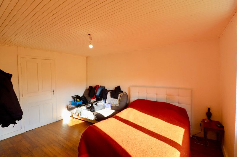 French property for sale in Varaignes, Dordogne - €144,500 - photo 2