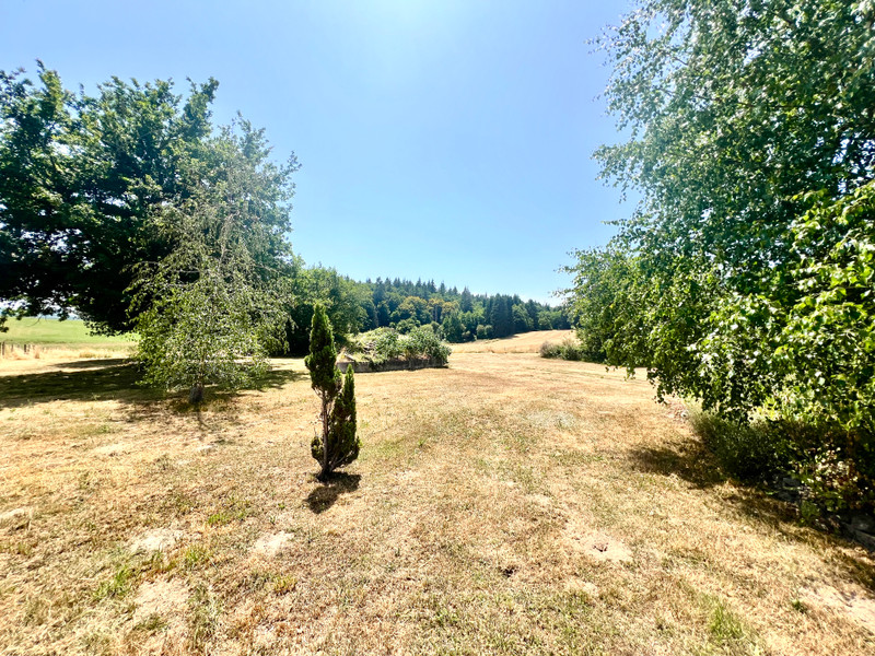 French property for sale in Gartempe, Creuse - €402,800 - photo 8