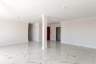 French property for sale in Nice, Alpes-Maritimes - €695,000 - photo 3