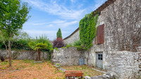 Maison à vendre à Castelnau Montratier-Sainte Alauzie, Lot - 50.000 € - photo 1