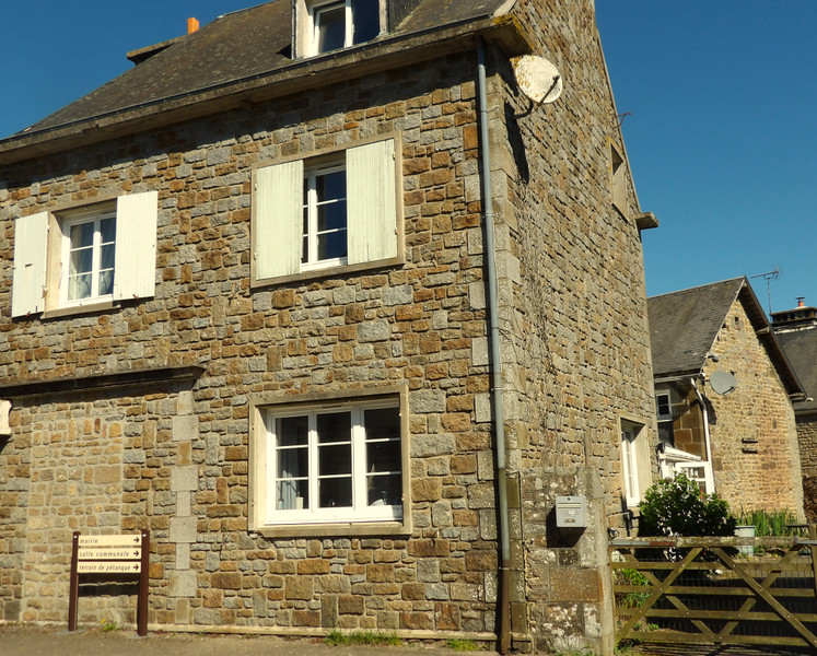 French property for sale in Joué-du-Bois, Orne - €130,800 - photo 0