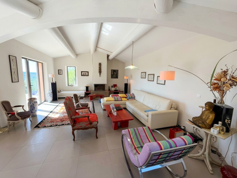 French property for sale in Entrecasteaux, Var - €795,000 - photo 2