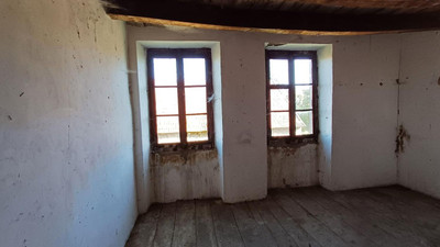 French property for sale in Saint-Chabrais, Creuse - €74,900 - photo 4