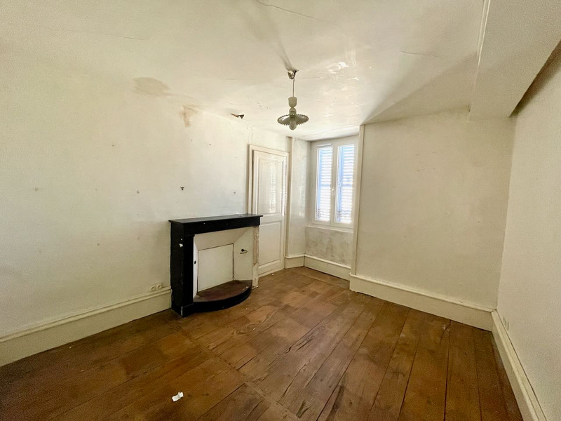 French property for sale in Oradour-sur-Vayres, Haute-Vienne - €51,600 - photo 5
