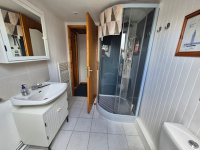 French property for sale in Duault, Côtes-d'Armor - €152,600 - photo 12