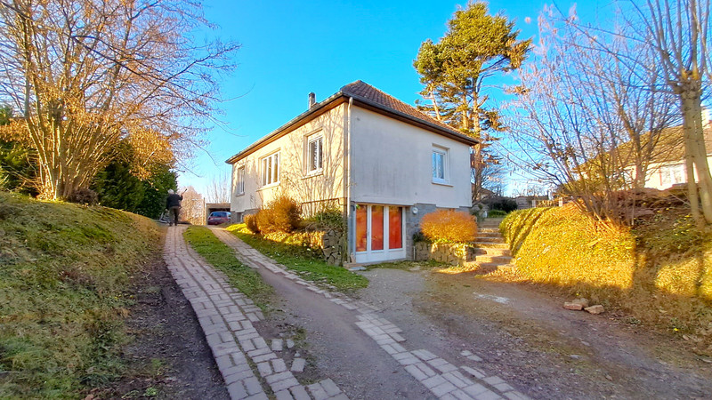 Maison à vendre à Tinchebray-Bocage, Orne - 101.500 € - photo 1
