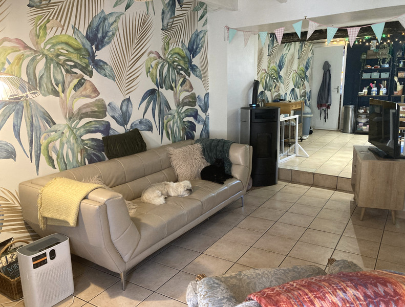 French property for sale in Le Vigeant, Vienne - €93,500 - photo 4