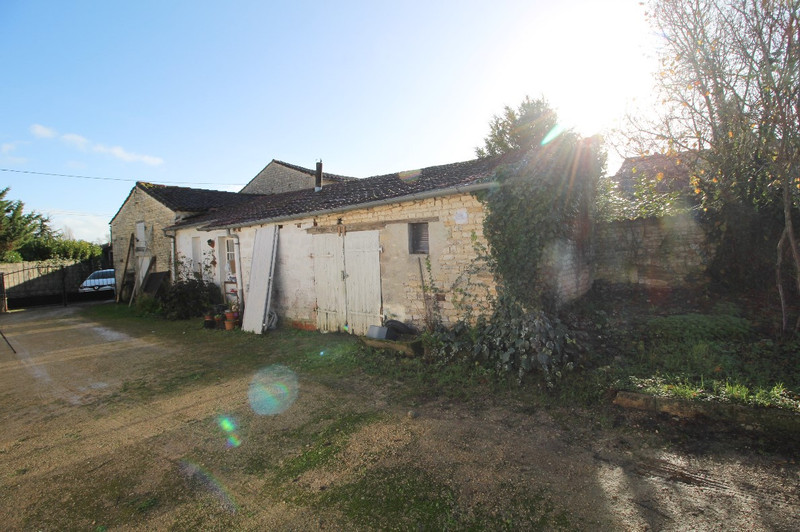 French property for sale in Longré, Charente - €149,900 - photo 9