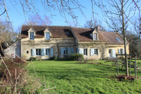 Maison à vendre à Bellême, Orne - 500.000 € - photo 1