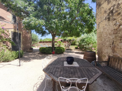 Maison à vendre à Castillon-du-Gard, Gard, Languedoc-Roussillon, avec Leggett Immobilier
