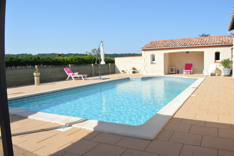 French property for sale in Lédat, Lot-et-Garonne - €369,900 - photo 2