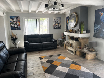 French property for sale in Nantillé, Charente-Maritime - €499,999 - photo 6