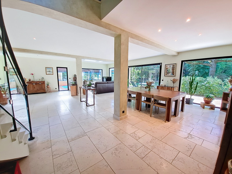 French property for sale in Vourles, Rhône - €1,260,000 - photo 3