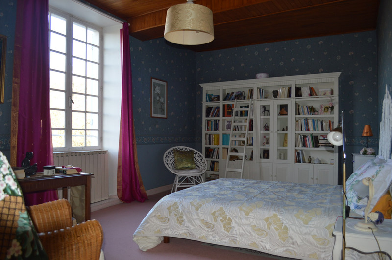 French property for sale in Castets et Castillon, Gironde - €424,000 - photo 9