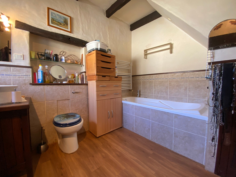 French property for sale in Verneuil, Charente - €205,200 - photo 6