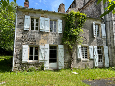 Maison à vendre à Annepont, Charente-Maritime, Poitou-Charentes, avec Leggett Immobilier