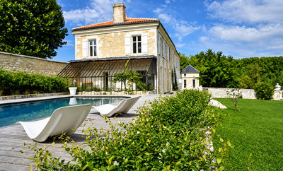 French property for sale in Angoulême, Charente - €2,420,000 - photo 2