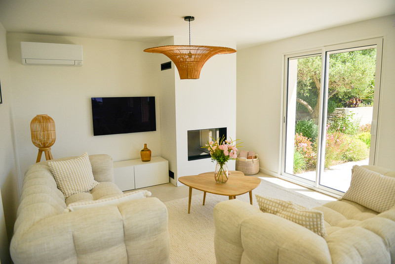 French property for sale in Cavalaire-sur-Mer, Var - €1,650,000 - photo 5