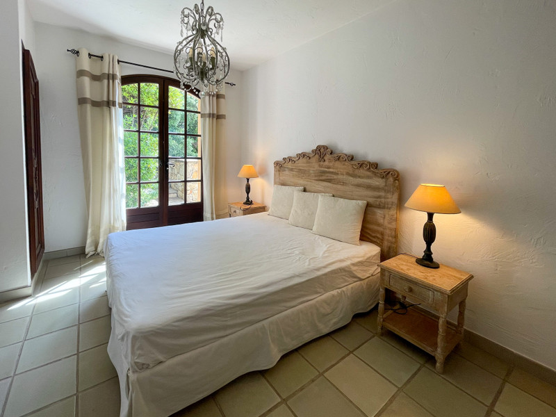French property for sale in Montauroux, Var - €999,998 - photo 8