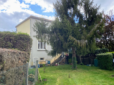 Maison à vendre à Chasseneuil-sur-Bonnieure, Charente, Poitou-Charentes, avec Leggett Immobilier