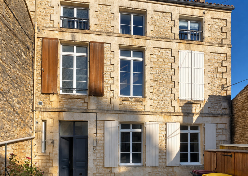 French property for sale in Angoulême, Charente - €270,000 - photo 0