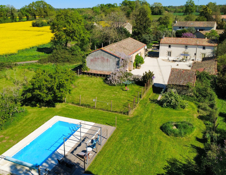 French property for sale in La Forêt-de-Tessé, Charente - €286,200 - photo 0