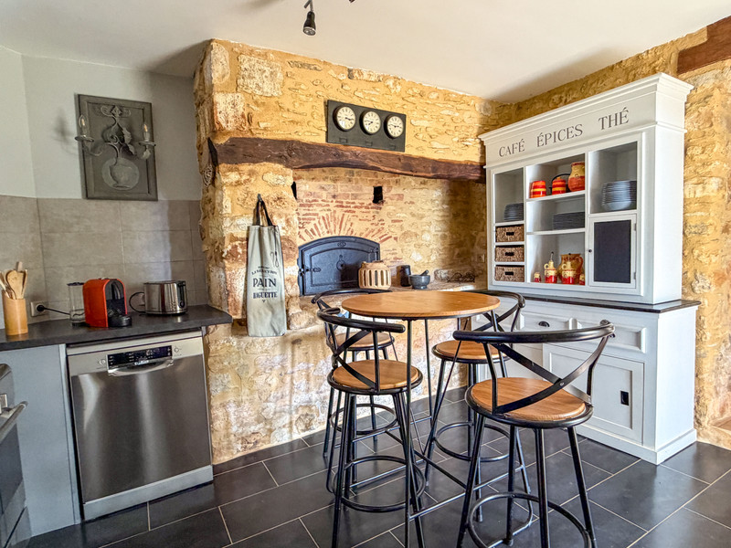 French property for sale in Salignac-Eyvigues, Dordogne - €328,600 - photo 6