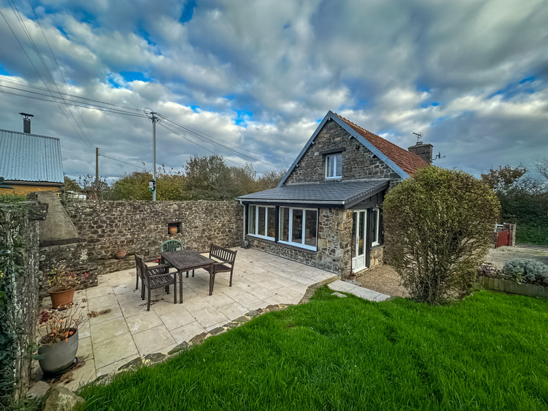 French property for sale in La Haye-du-Puits, Manche - €213,000 - photo 1