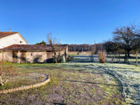 Maison à vendre à Val-de-Bonnieure, Charente - 88 000 € - photo 2