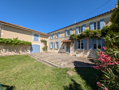 house for sale in Charente