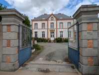 Maison à vendre à Chemillé-en-Anjou, Maine-et-Loire - 495.000 € - photo 2