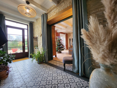 French property for sale in Ligné, Charente - €321,210 - photo 3