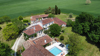 Maison à vendre à Ronsenac, Charente - 995.000 € - photo 1