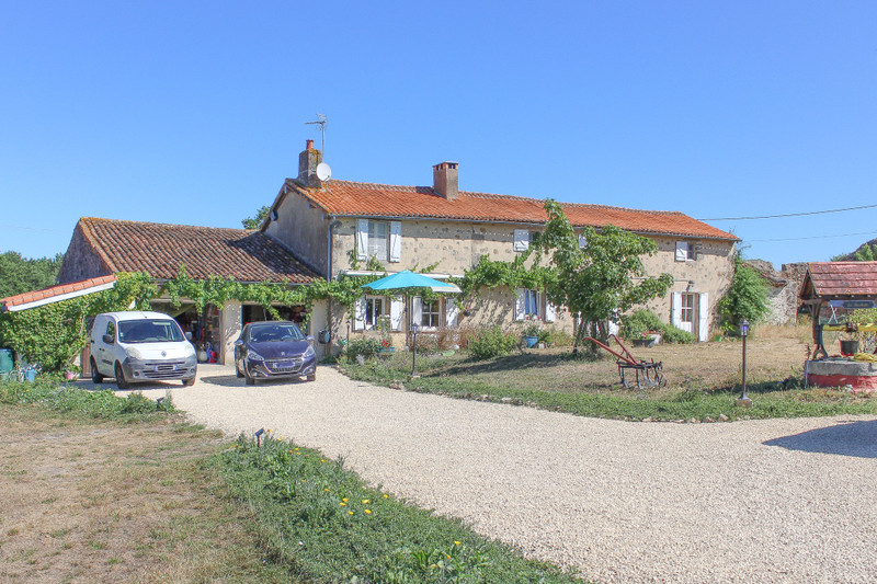 Maison à vendre à Viennay, Deux-Sèvres - 336.300 € - photo 1