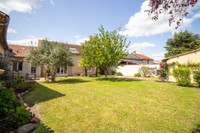 houses and homes for sale inNueil-sous-FayeVienne Poitou_Charentes