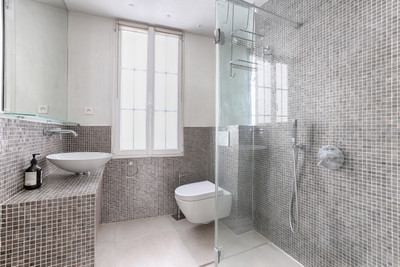 French property for sale in Paris 4e Arrondissement, Paris - €745,000 - photo 8